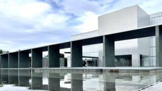 豊田市美術館公式HPはこちらから
